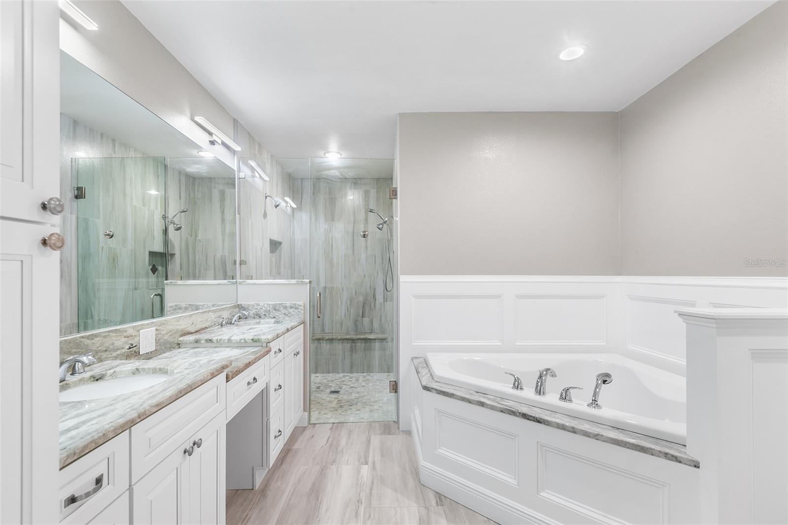 2096 LAKE ARIANA BLVD, AUBURNDALE, FL, 33823