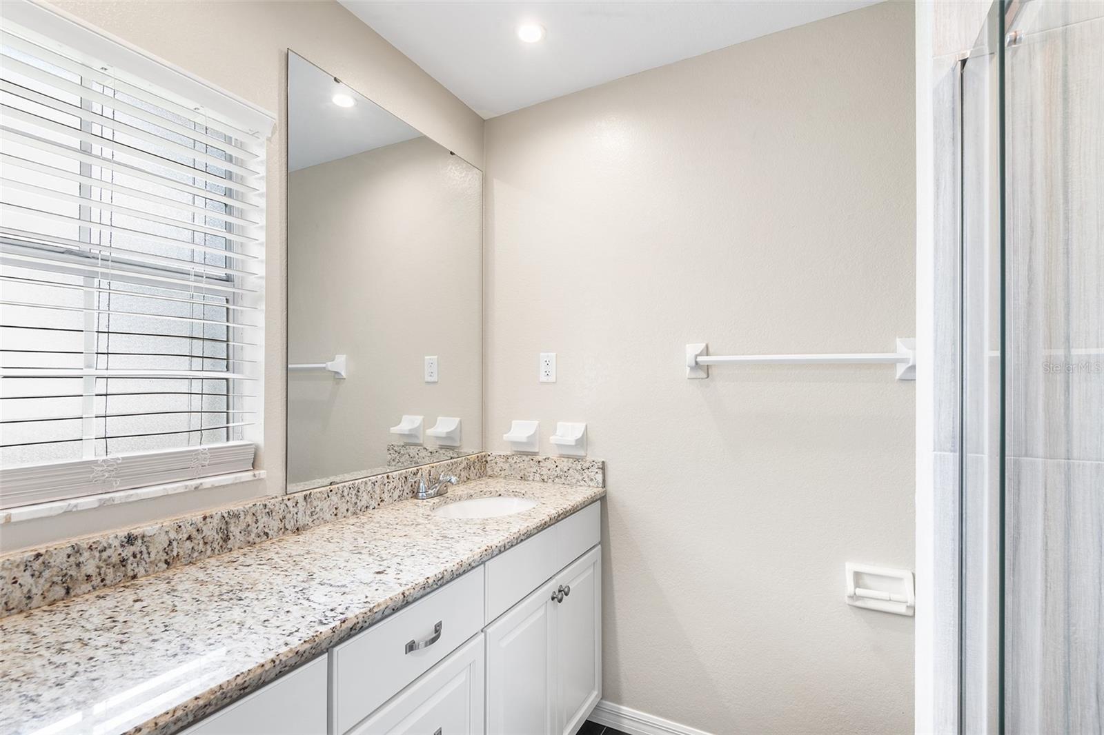2096 LAKE ARIANA BLVD, AUBURNDALE, FL, 33823