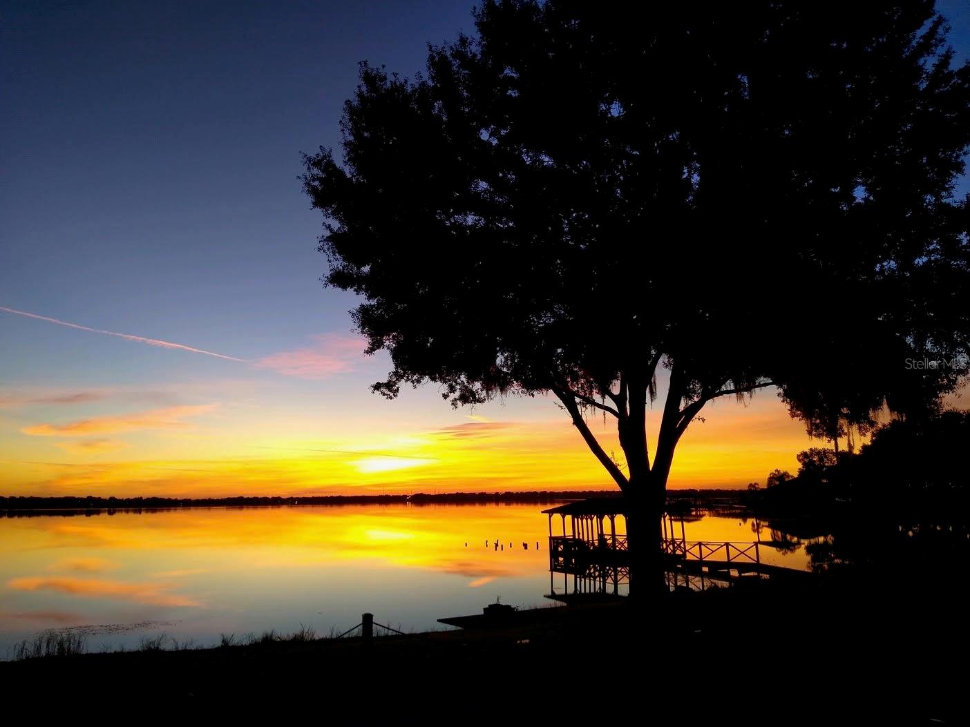 2096 LAKE ARIANA BLVD, AUBURNDALE, FL, 33823
