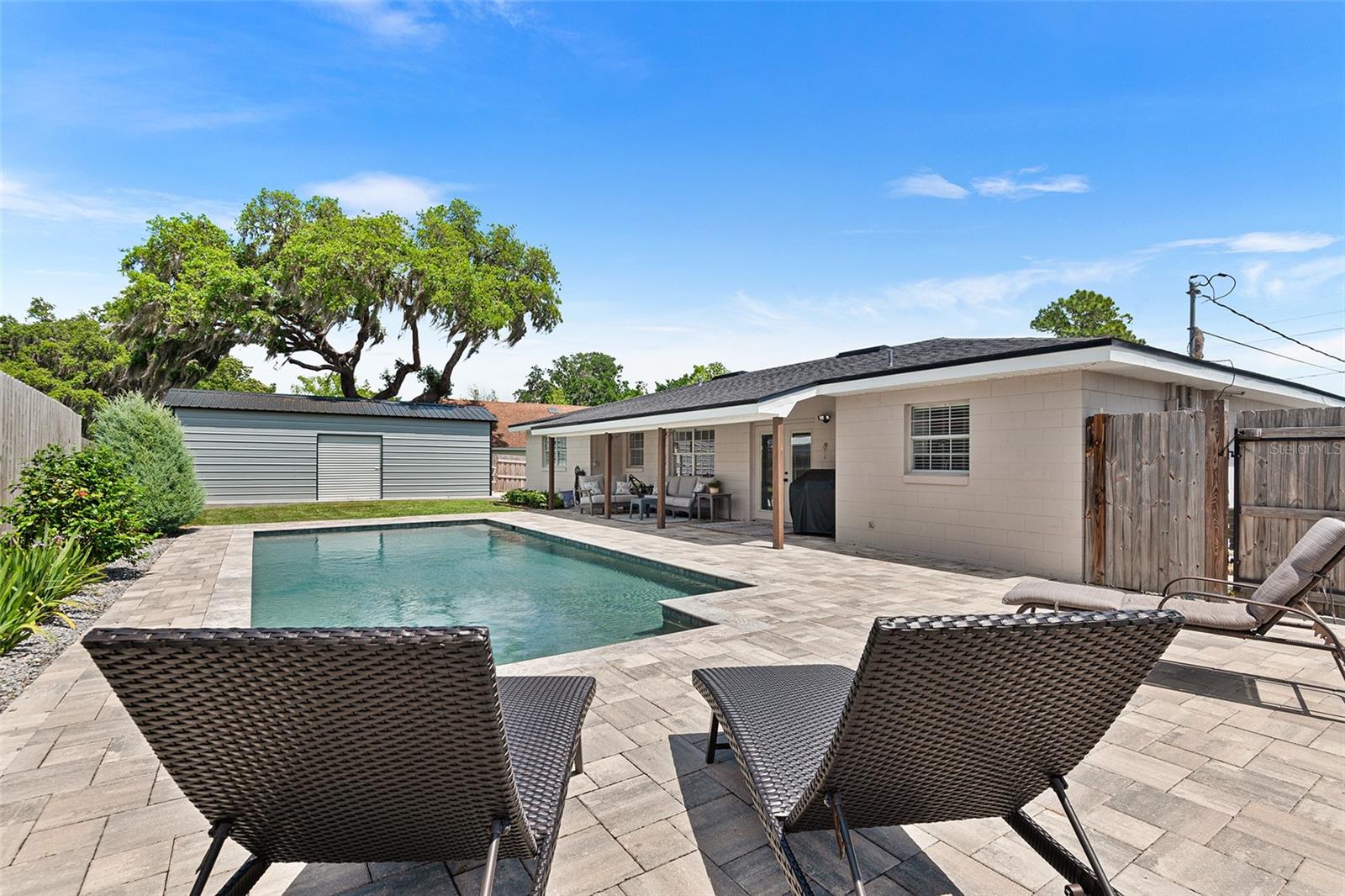 2096 LAKE ARIANA BLVD, AUBURNDALE, FL, 33823