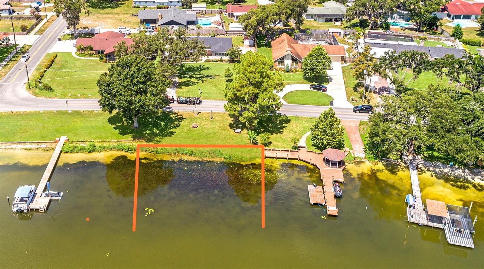 2096 LAKE ARIANA BLVD, AUBURNDALE, FL, 33823