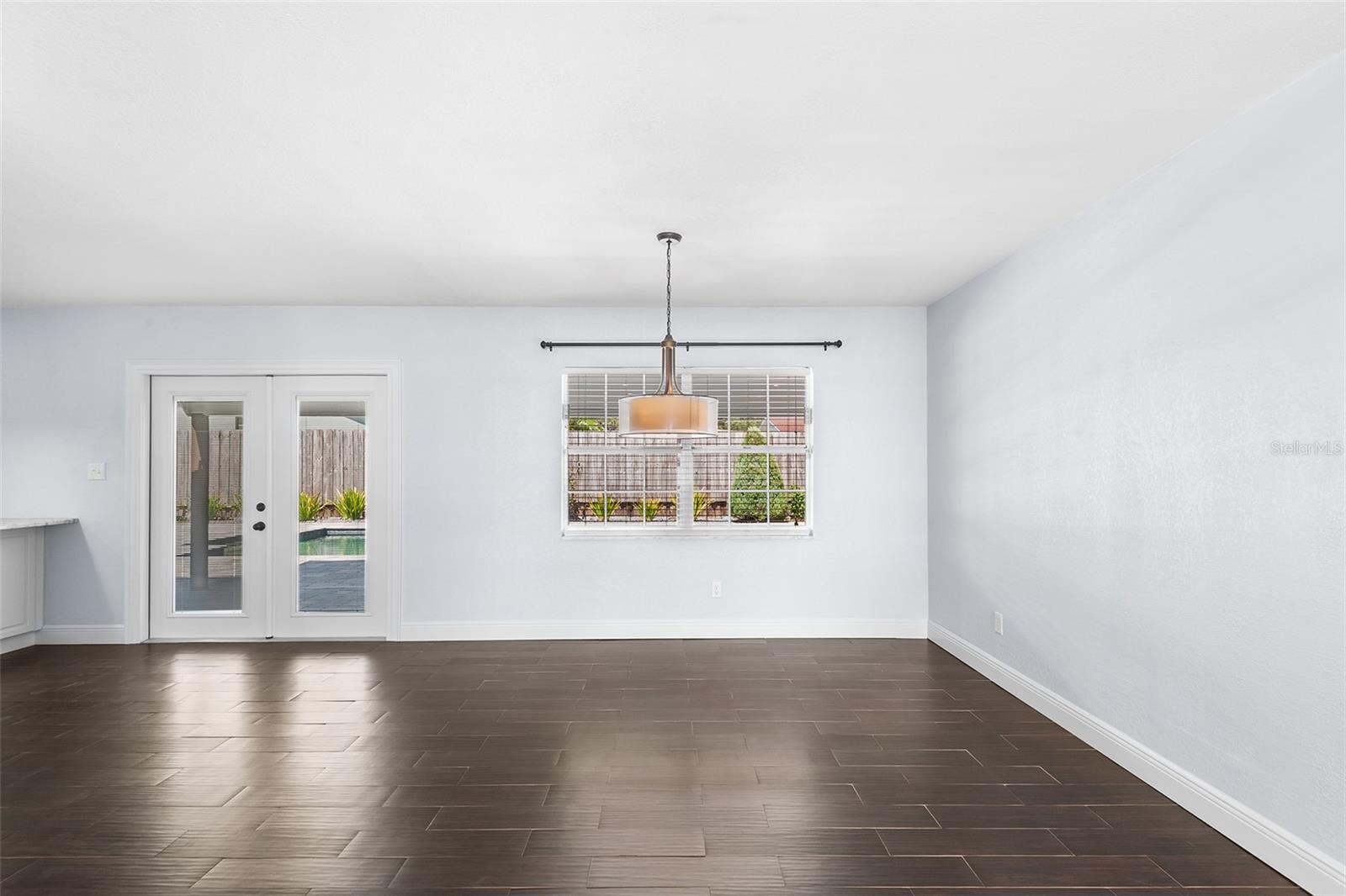 2096 LAKE ARIANA BLVD, AUBURNDALE, FL, 33823