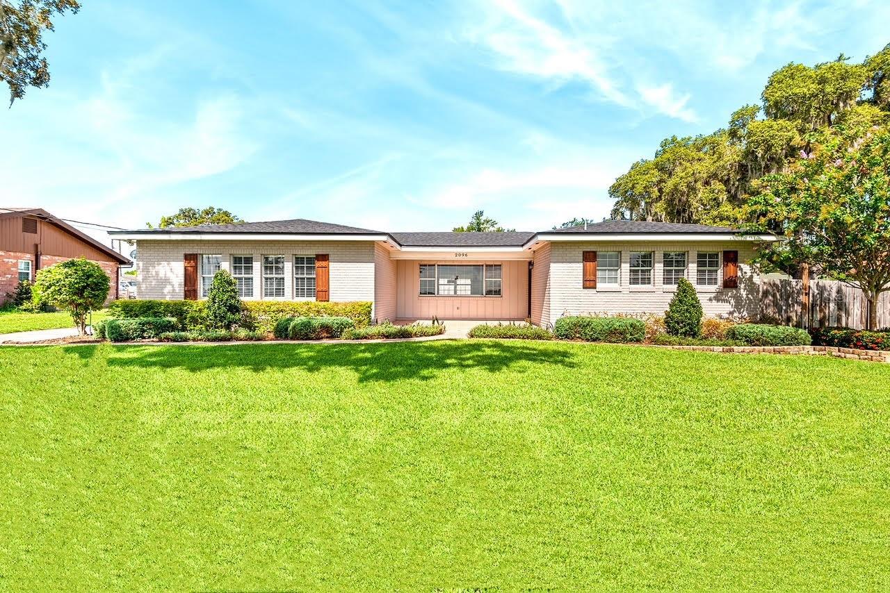 2096 LAKE ARIANA BLVD, AUBURNDALE, FL, 33823