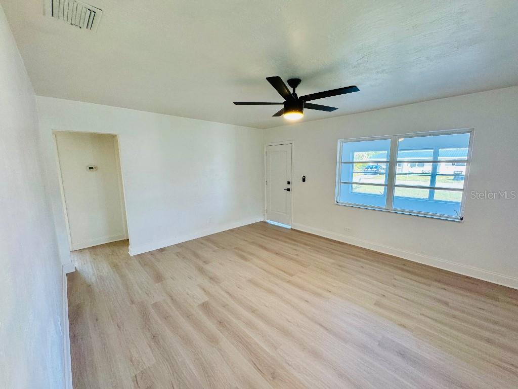 232 THOMAS AVE, FROSTPROOF, FL, 33843