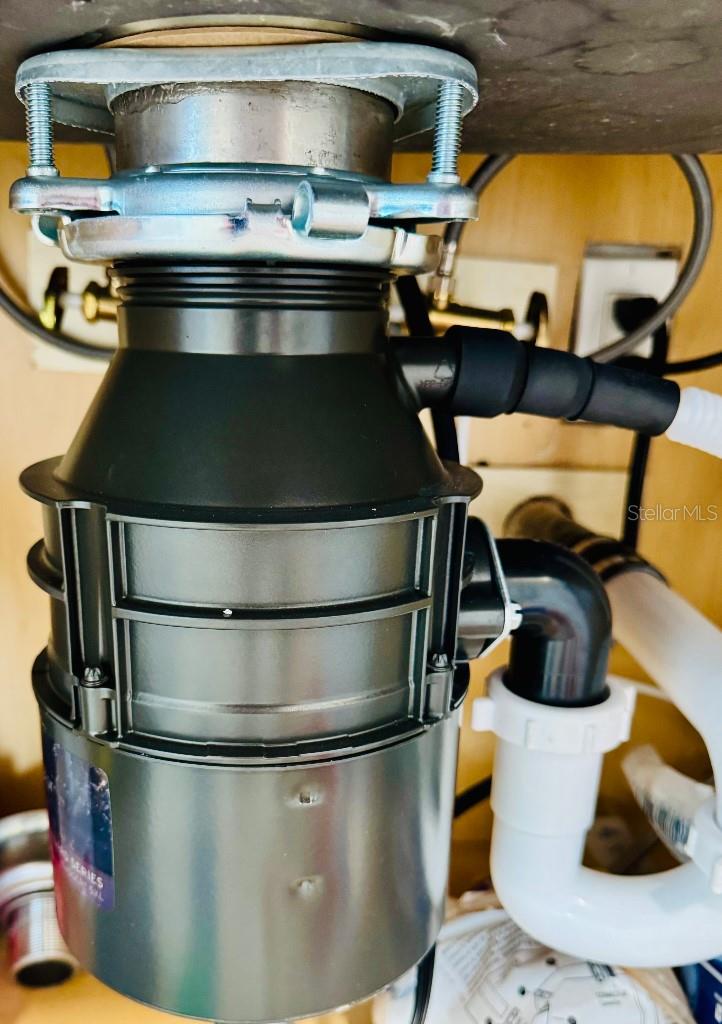 232 THOMAS AVE, FROSTPROOF, FL, 33843