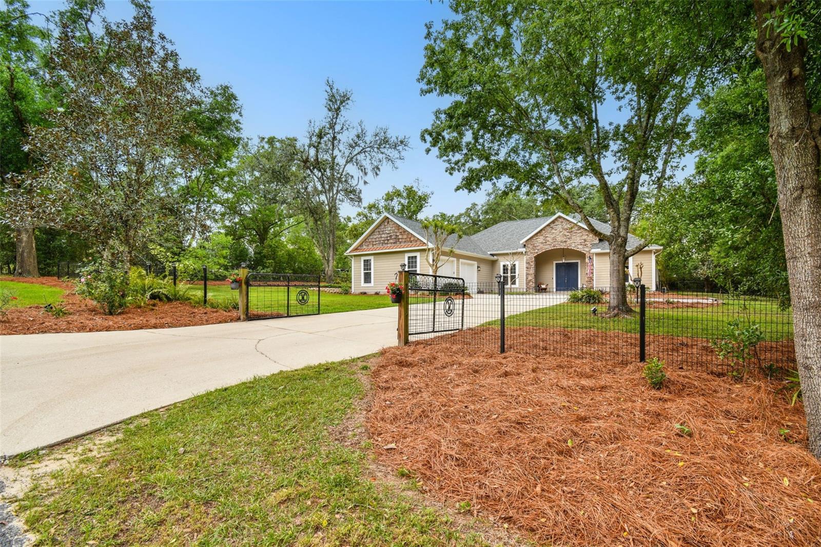 9801 PINE LEAF LN, DADE CITY, FL, 33525