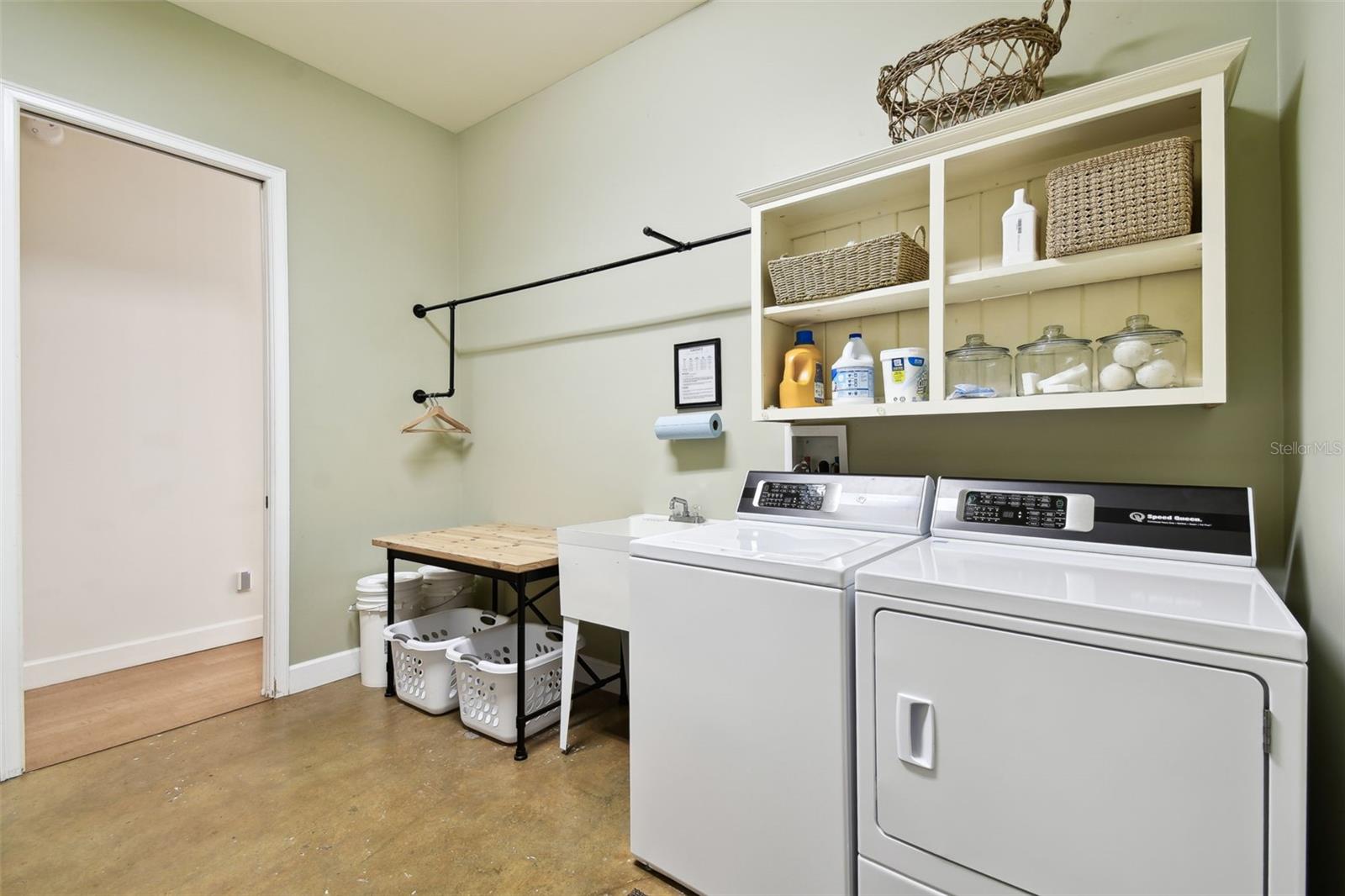 9801 PINE LEAF LN, DADE CITY, FL, 33525