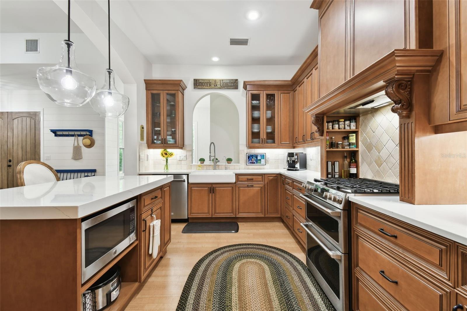 9801 PINE LEAF LN, DADE CITY, FL, 33525