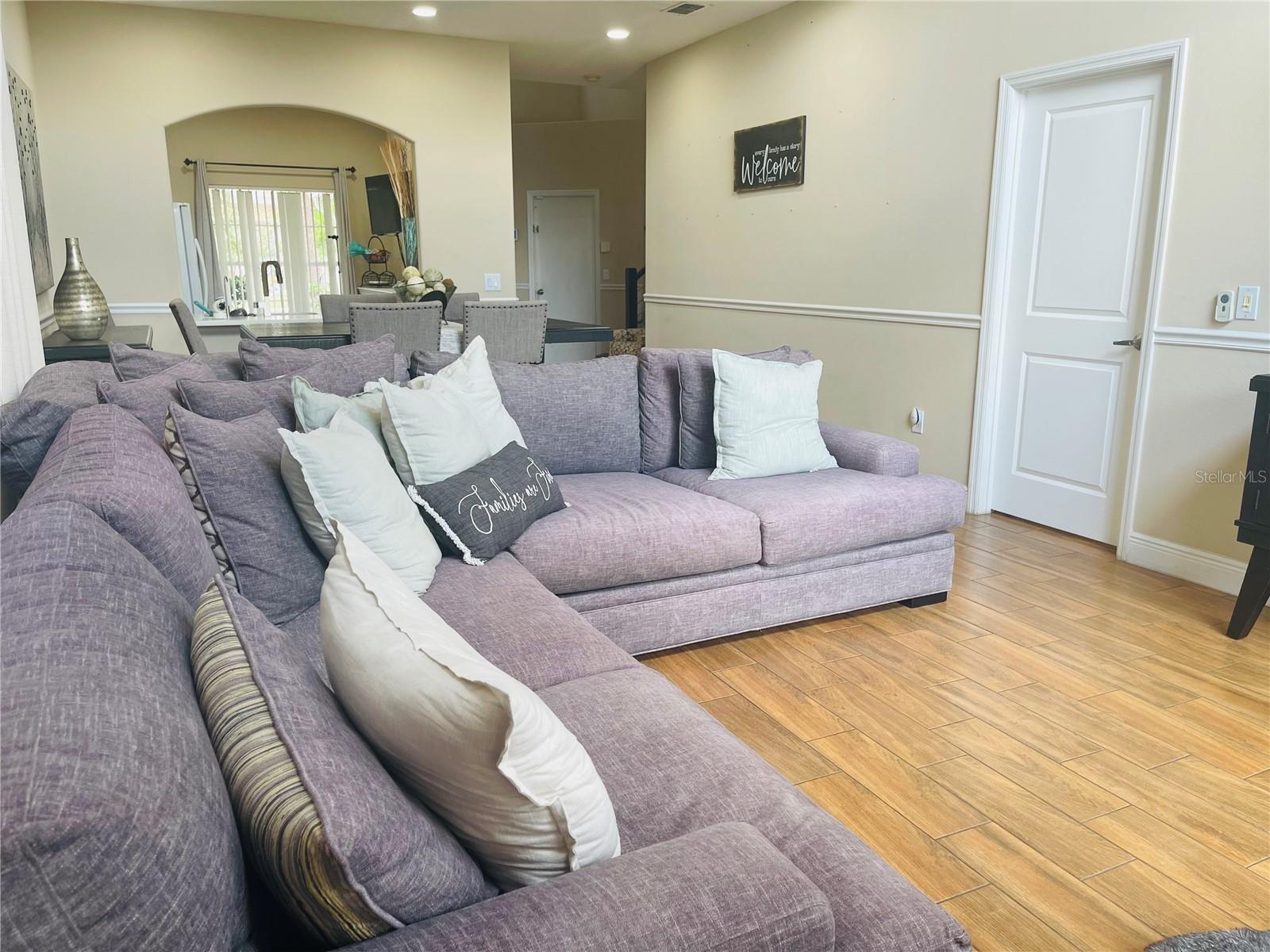 2003 MEADOW POND WAY, ORLANDO, FL, 32824