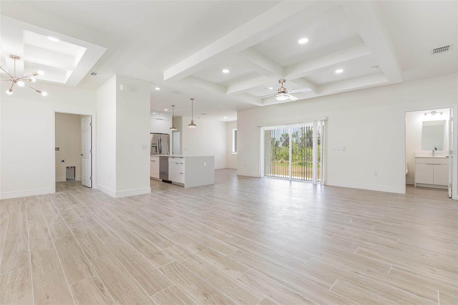 15833 ALDAMA CIR, PORT CHARLOTTE, FL, 33981