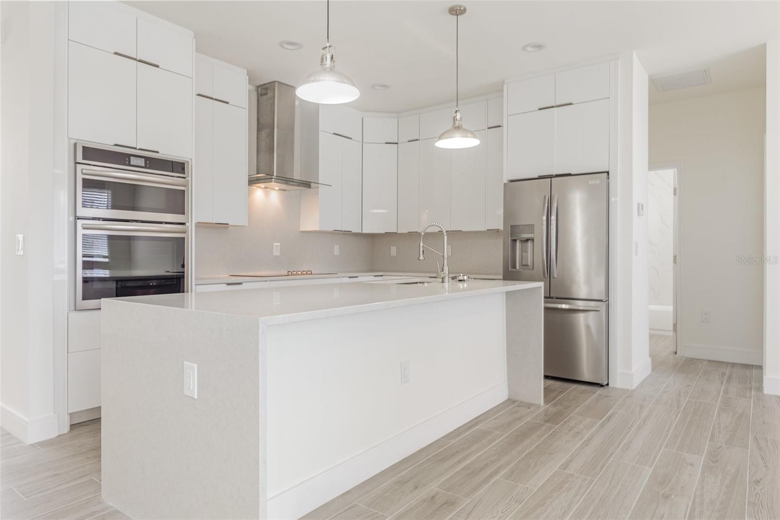 15833 ALDAMA CIR, PORT CHARLOTTE, FL, 33981