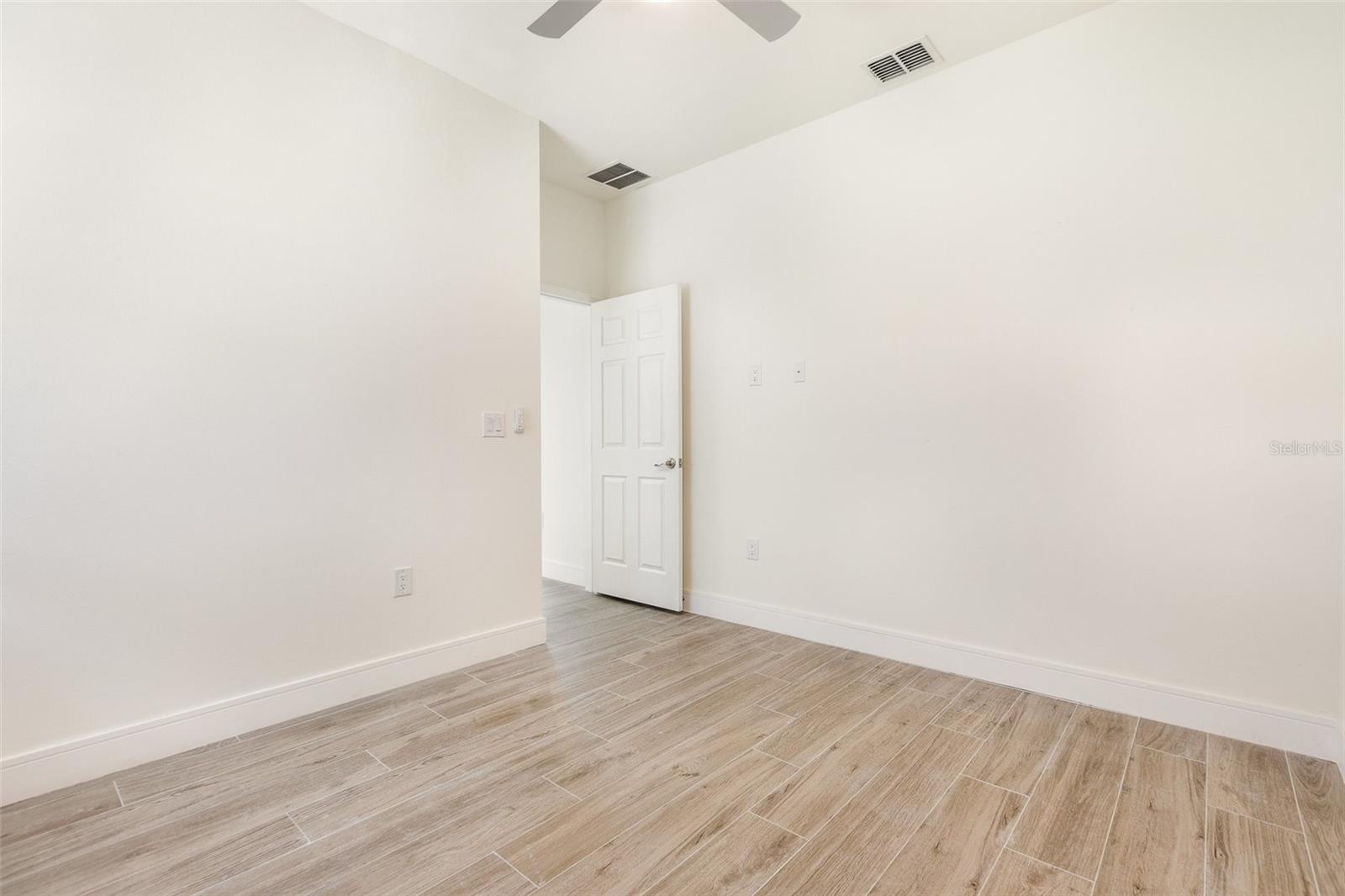 15761 ALDAMA CIR, PORT CHARLOTTE, FL, 33981