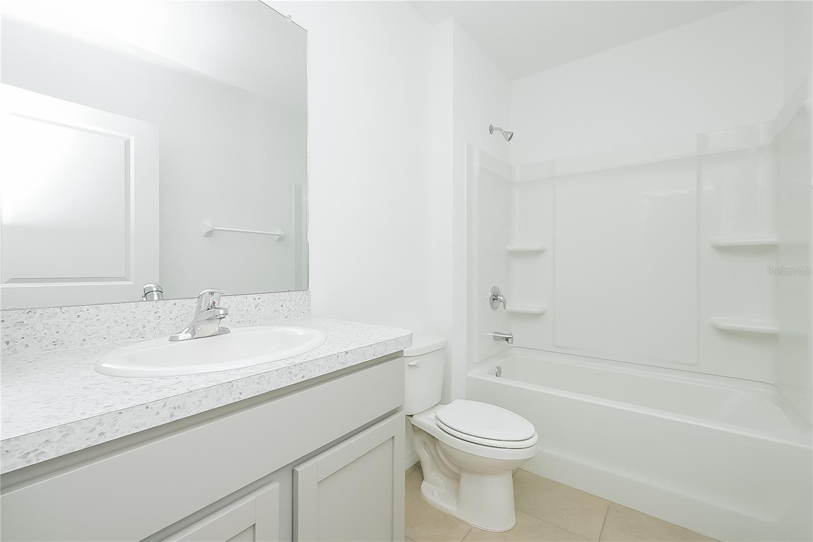 17235 RESERVA DR, BRADENTON, FL, 34211