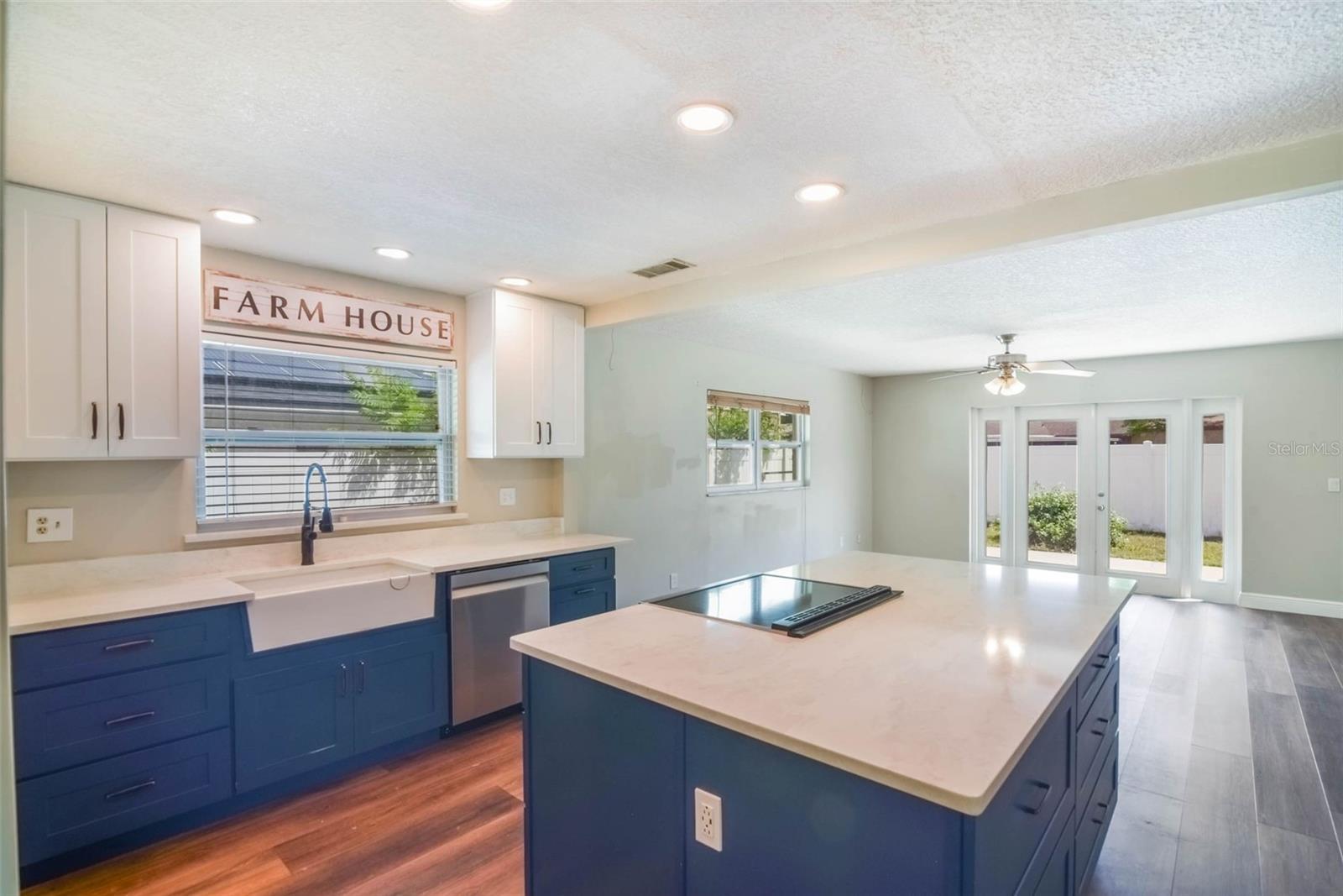 725 LAUREL WAY, CASSELBERRY, FL, 32707