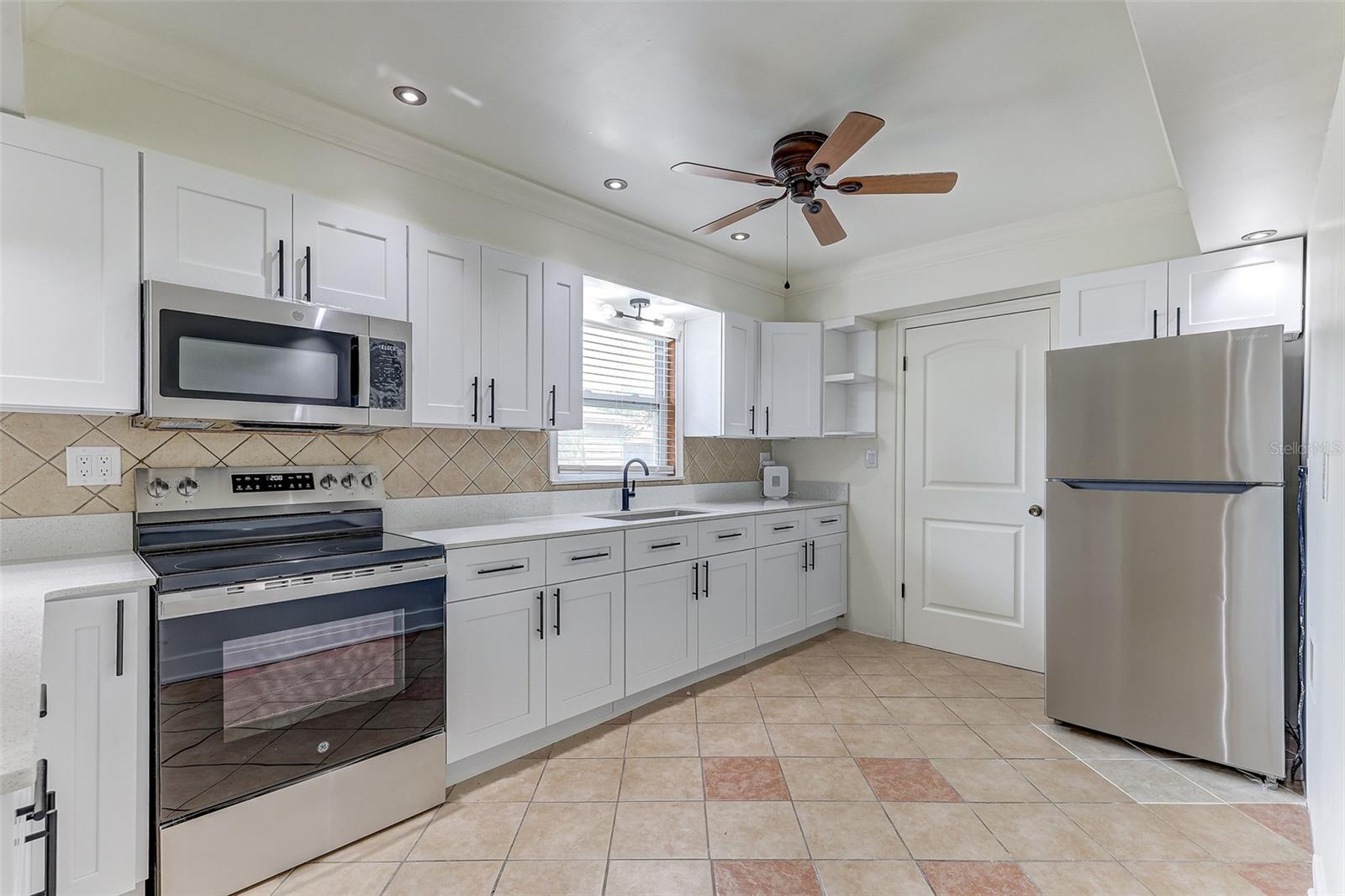 1624 BEL AIR AVE, ORLANDO, FL, 32812