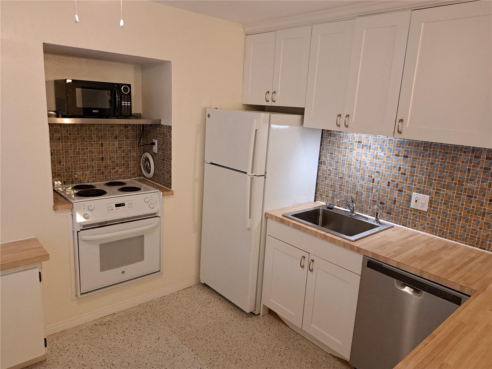 754 71ST AVE N, ST PETERSBURG, FL, 33702