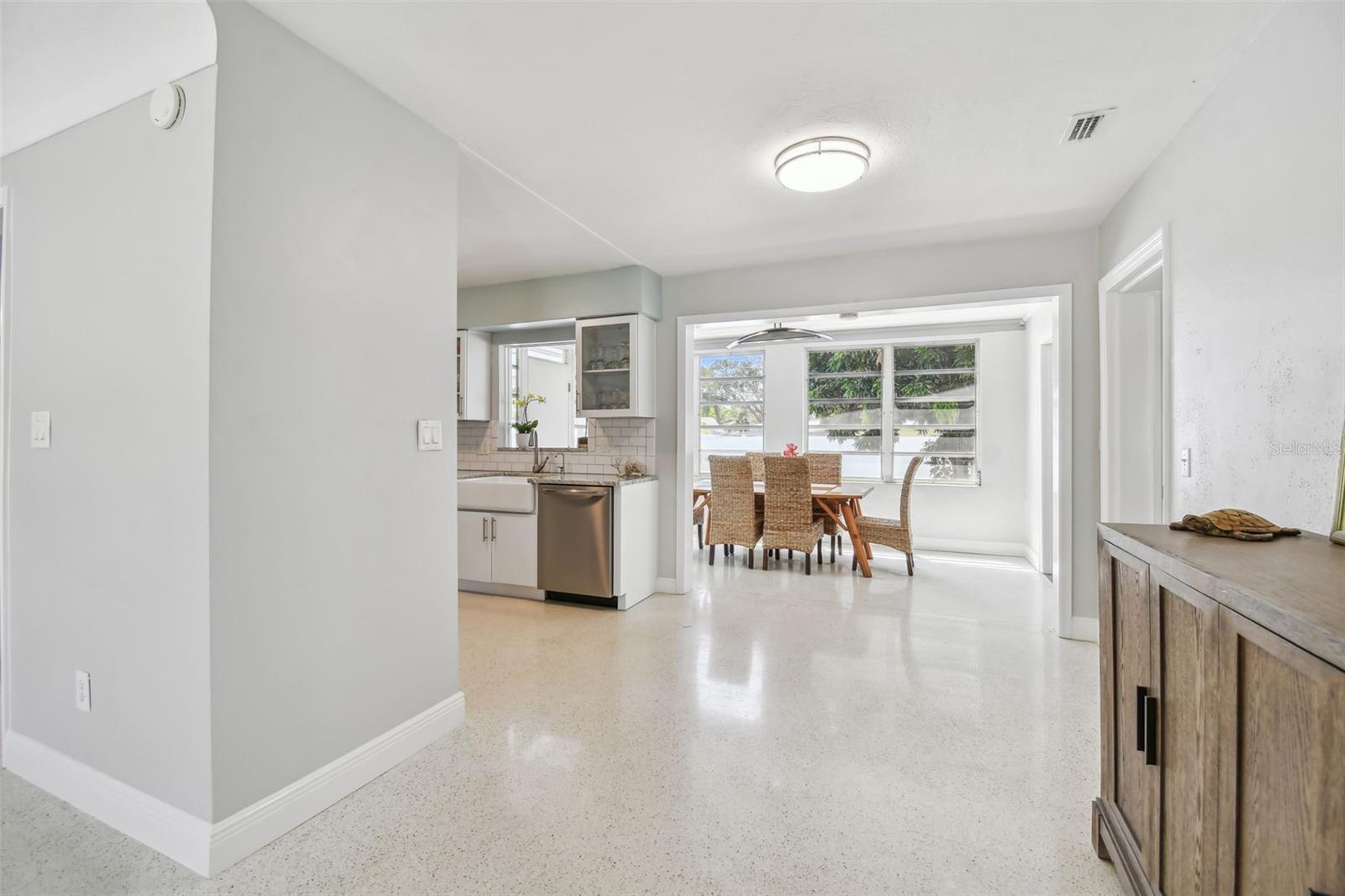 827 VIRGINIA ST, DUNEDIN, FL, 34698