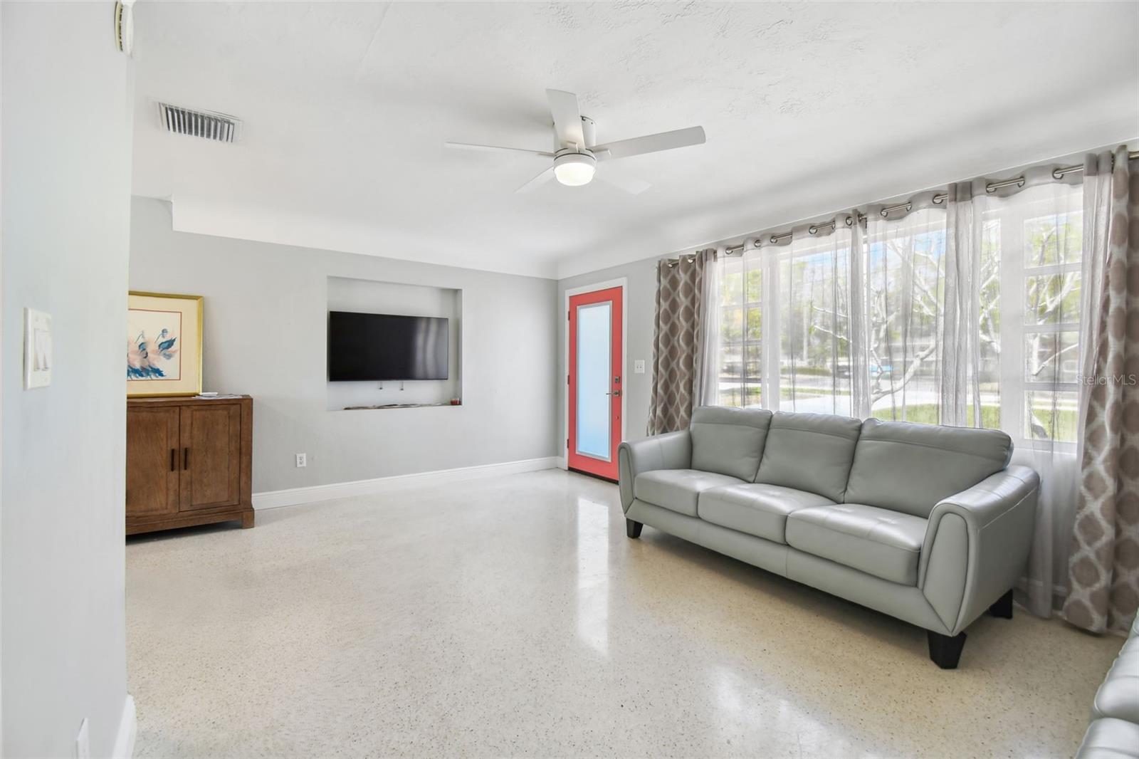 827 VIRGINIA ST, DUNEDIN, FL, 34698