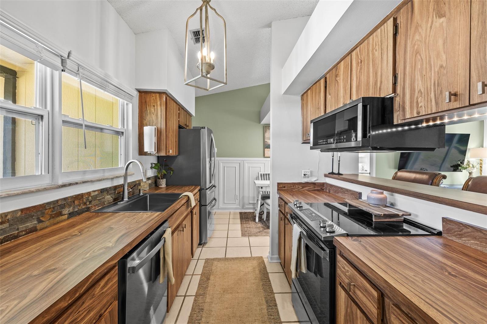 6330 QUAIL RIDGE DR, TAMPA, FL, 33625