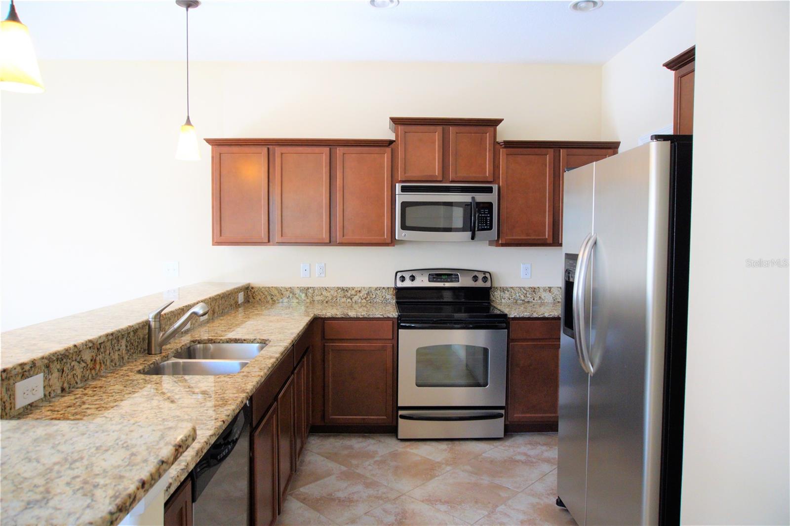 20218 POND APPLE LN, TAMPA, FL, 33647