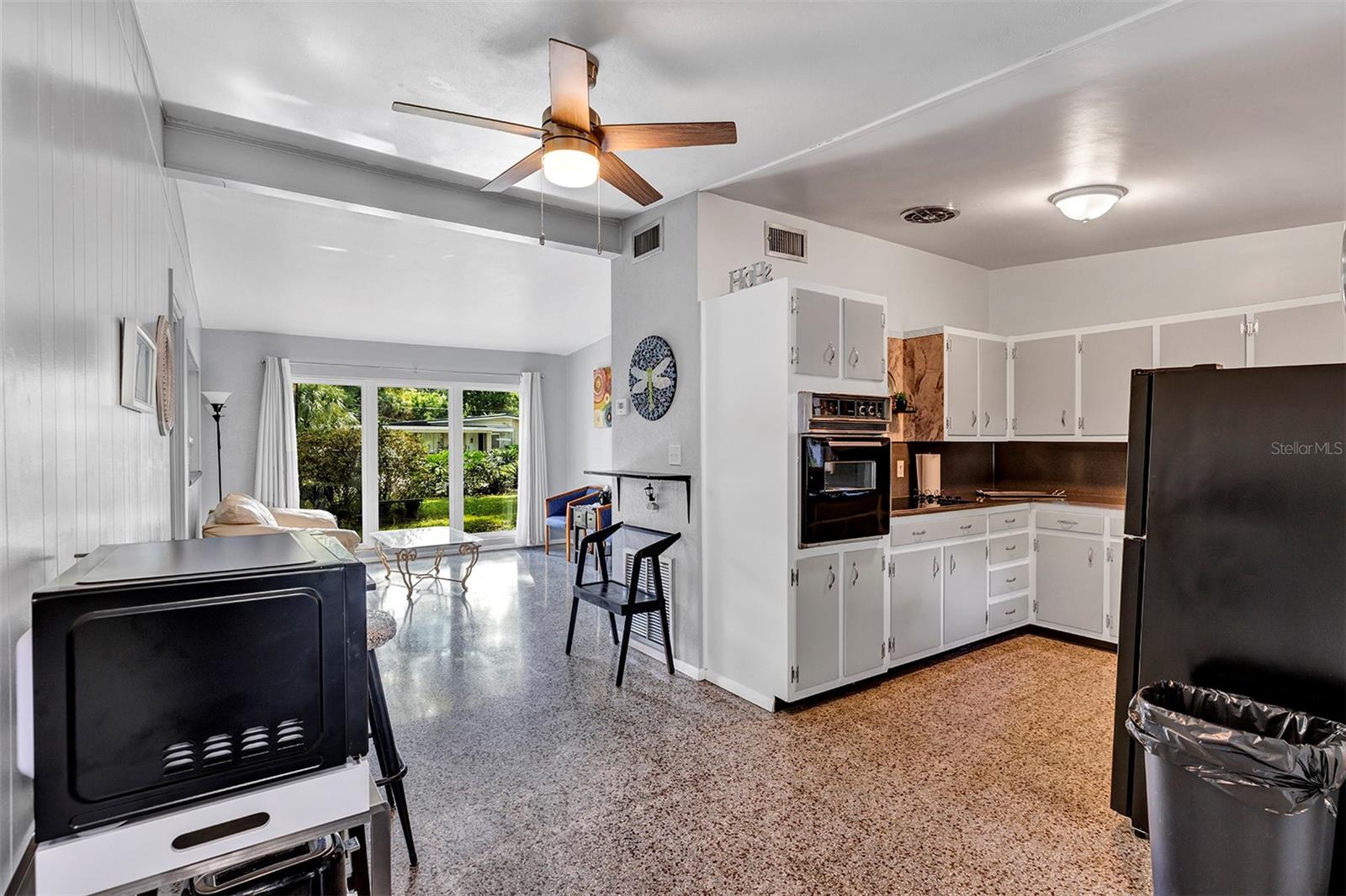112 E COLEMAN CIR, SANFORD, FL, 32773
