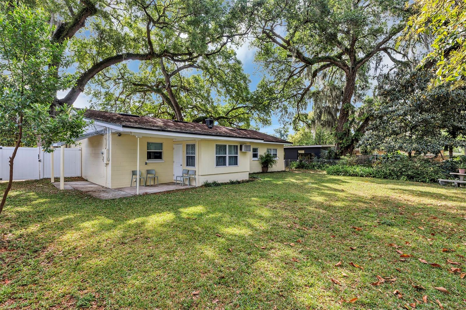 112 E COLEMAN CIR, SANFORD, FL, 32773