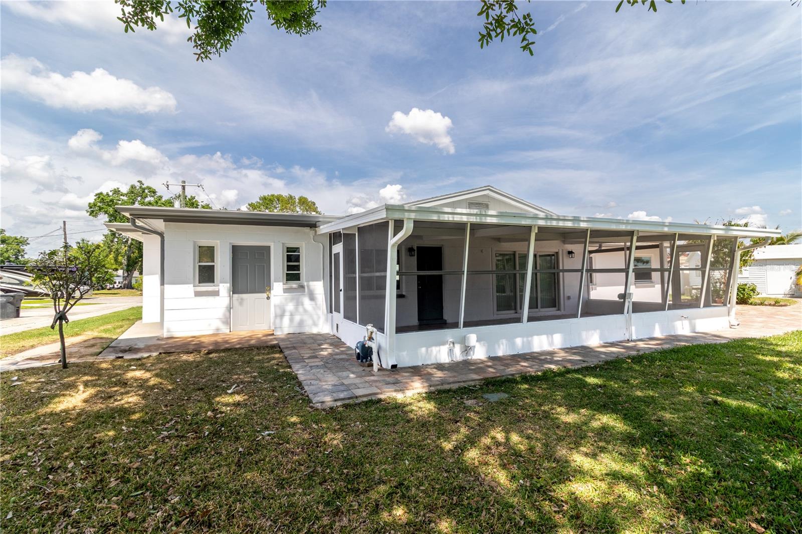 5101 VINSON DR, TAMPA, FL, 33610