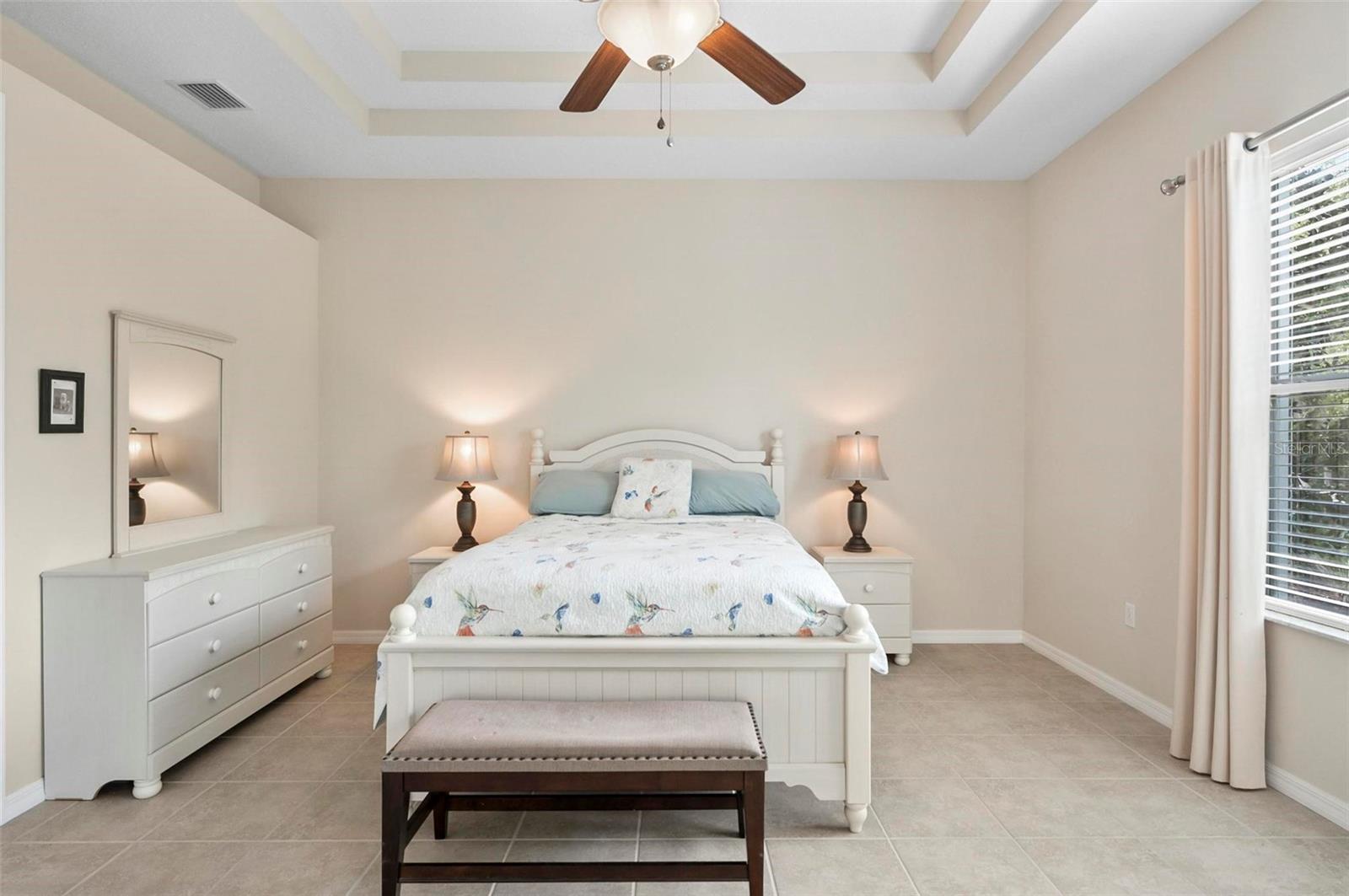 1 SAILFISH DR, PALM COAST, FL, 32137