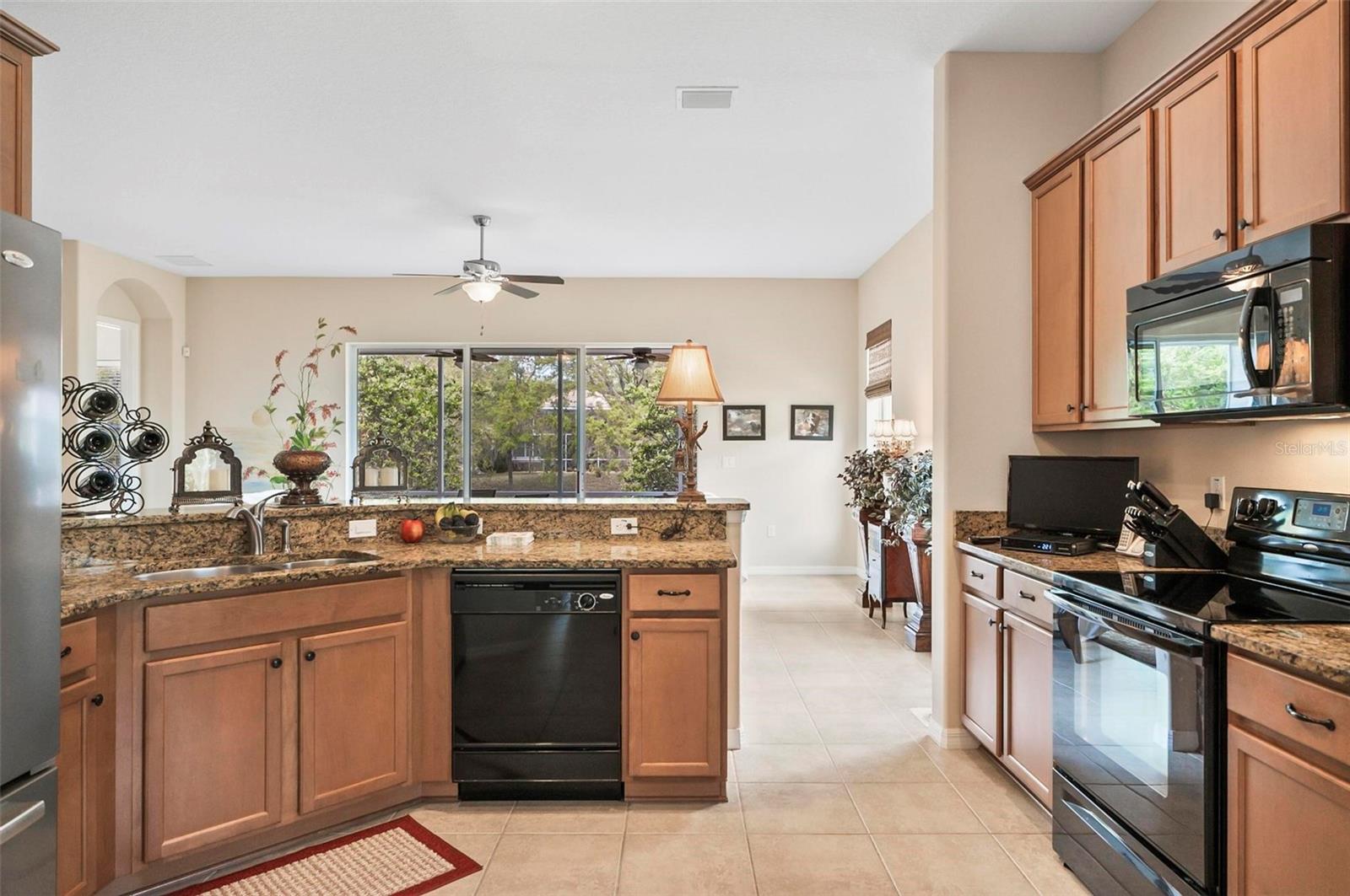 1 SAILFISH DR, PALM COAST, FL, 32137