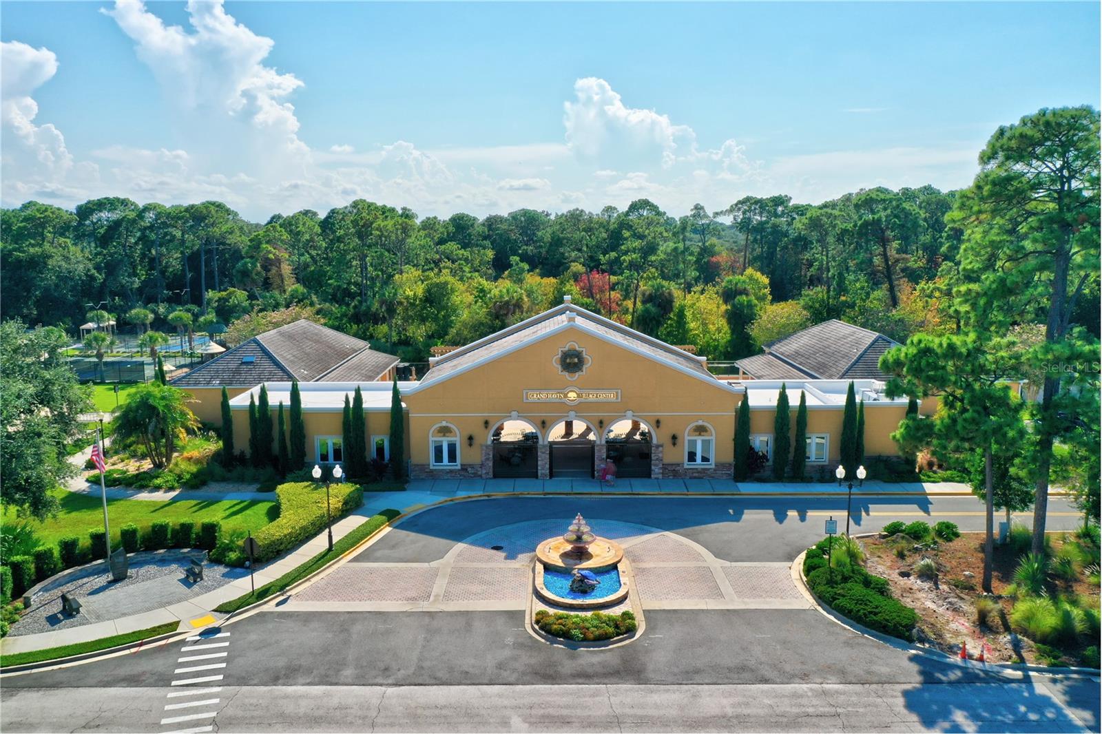 1 SAILFISH DR, PALM COAST, FL, 32137