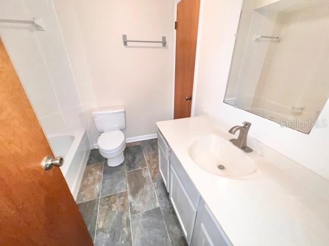 32 SANFORD AVE, DEBARY, FL, 32713