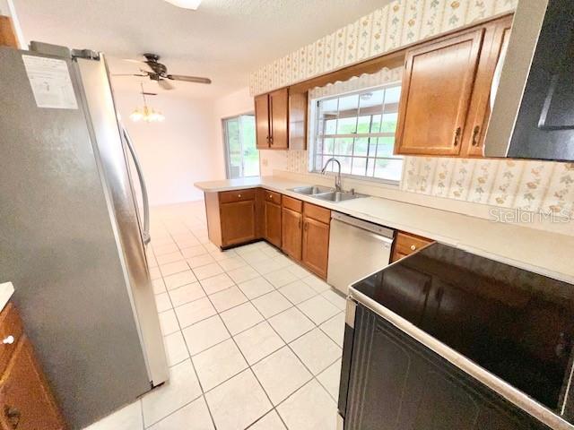 32 SANFORD AVE, DEBARY, FL, 32713