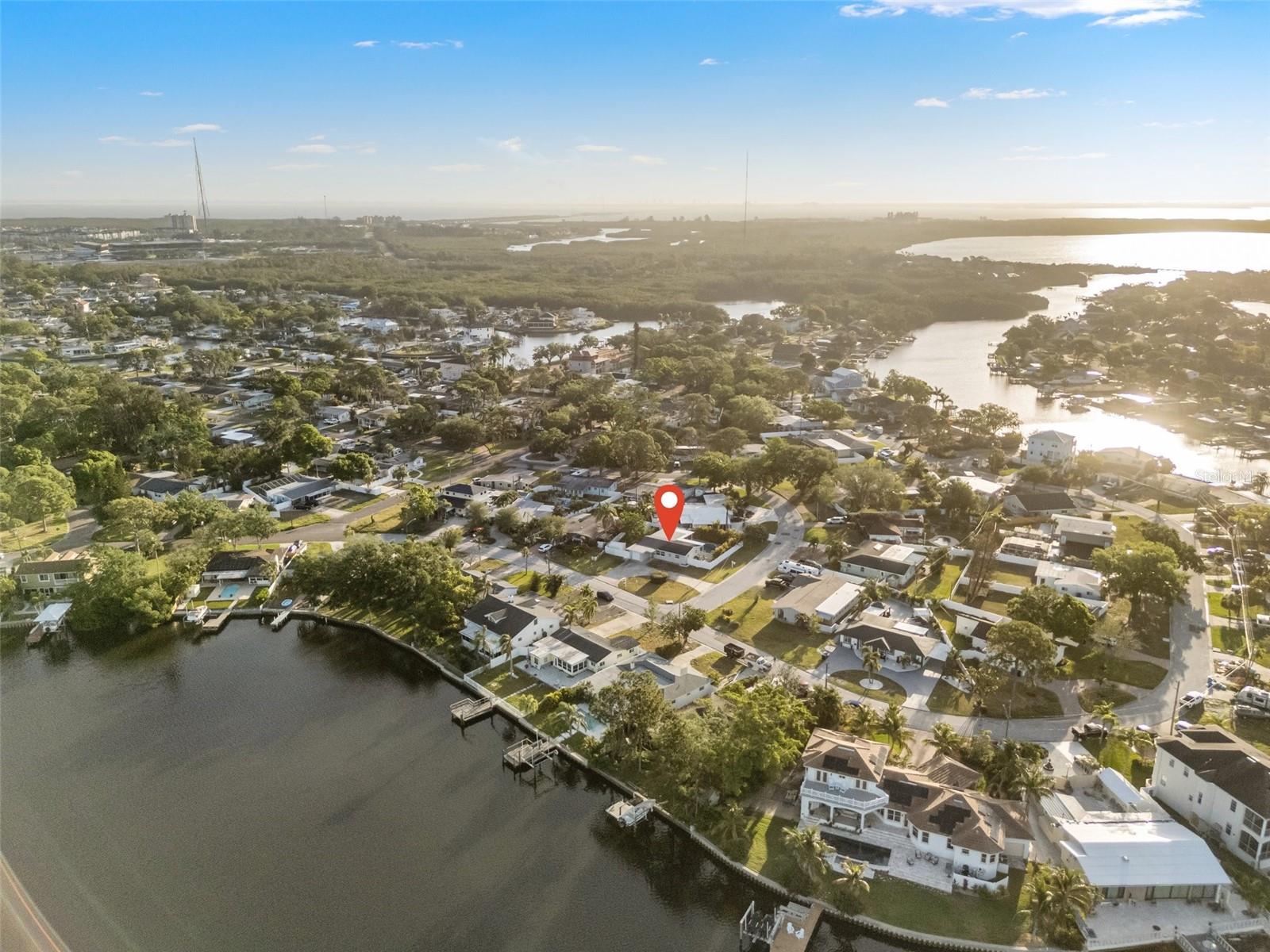 8801 SUNLIT COVE DR NE, ST PETERSBURG, FL, 33702