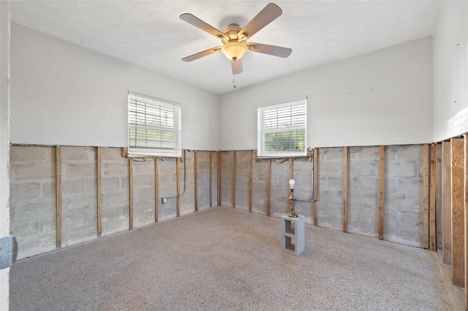 8801 SUNLIT COVE DR NE, ST PETERSBURG, FL, 33702