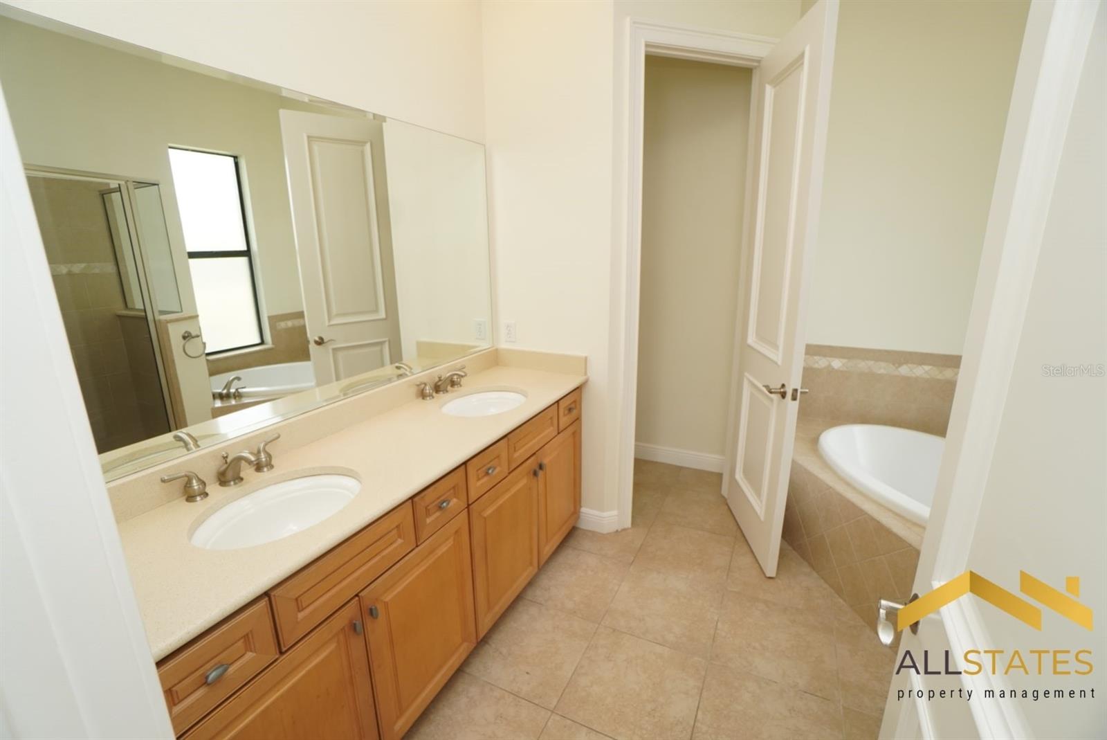 9404 SAN JOSE BLVD, HOWEY IN THE HILLS, FL, 34737