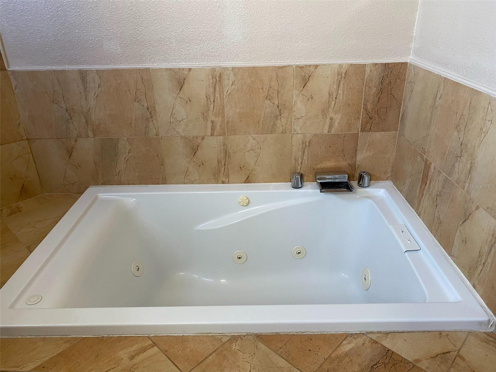 694 SEABROOK CT #204, ALTAMONTE SPRINGS, FL, 32714