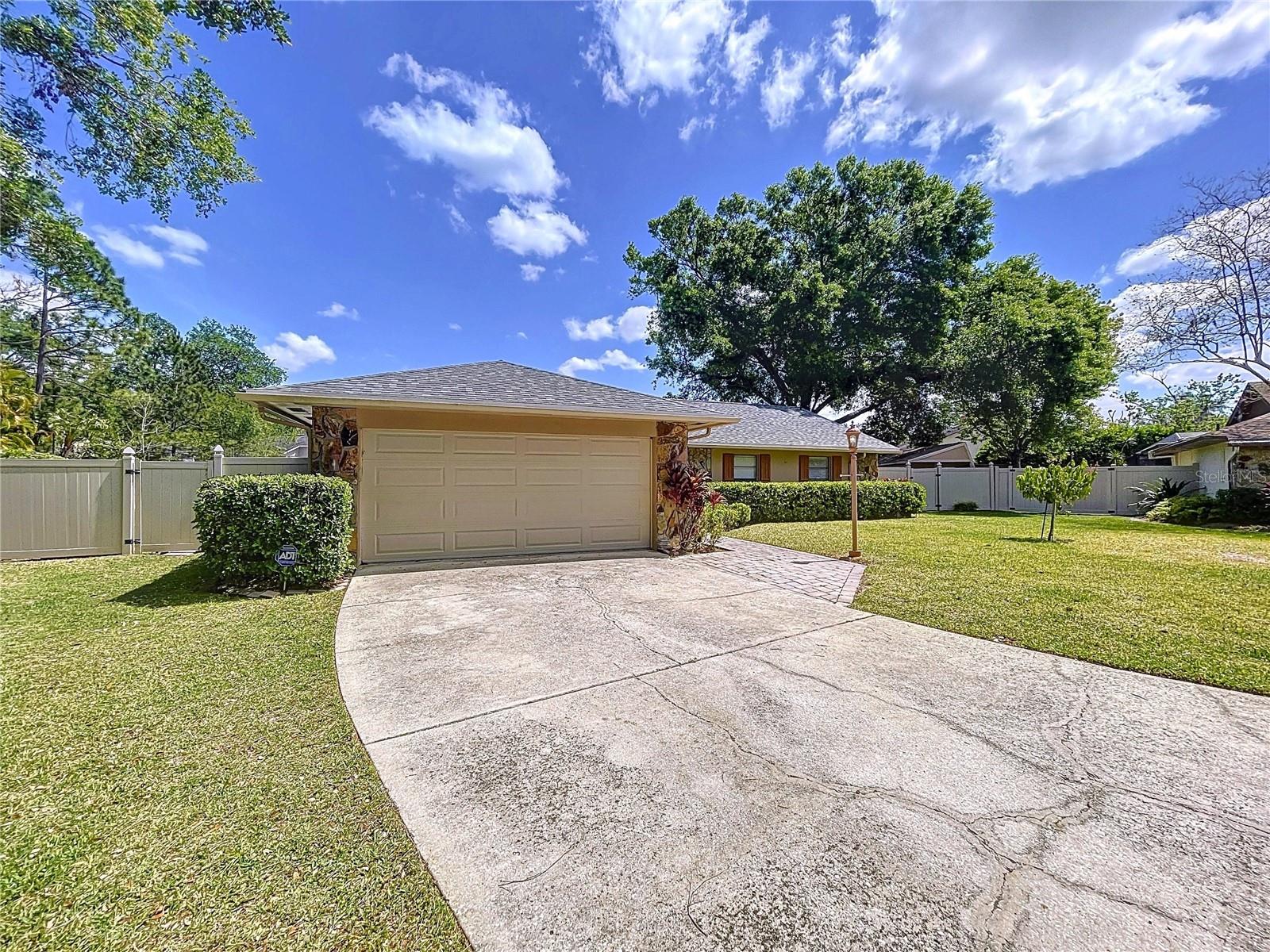 4601 AUTUMNWIND CT, TAMPA, FL, 33624