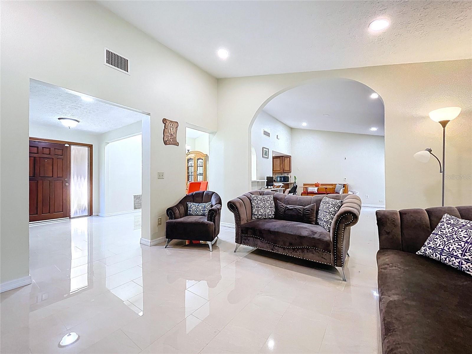 4601 AUTUMNWIND CT, TAMPA, FL, 33624