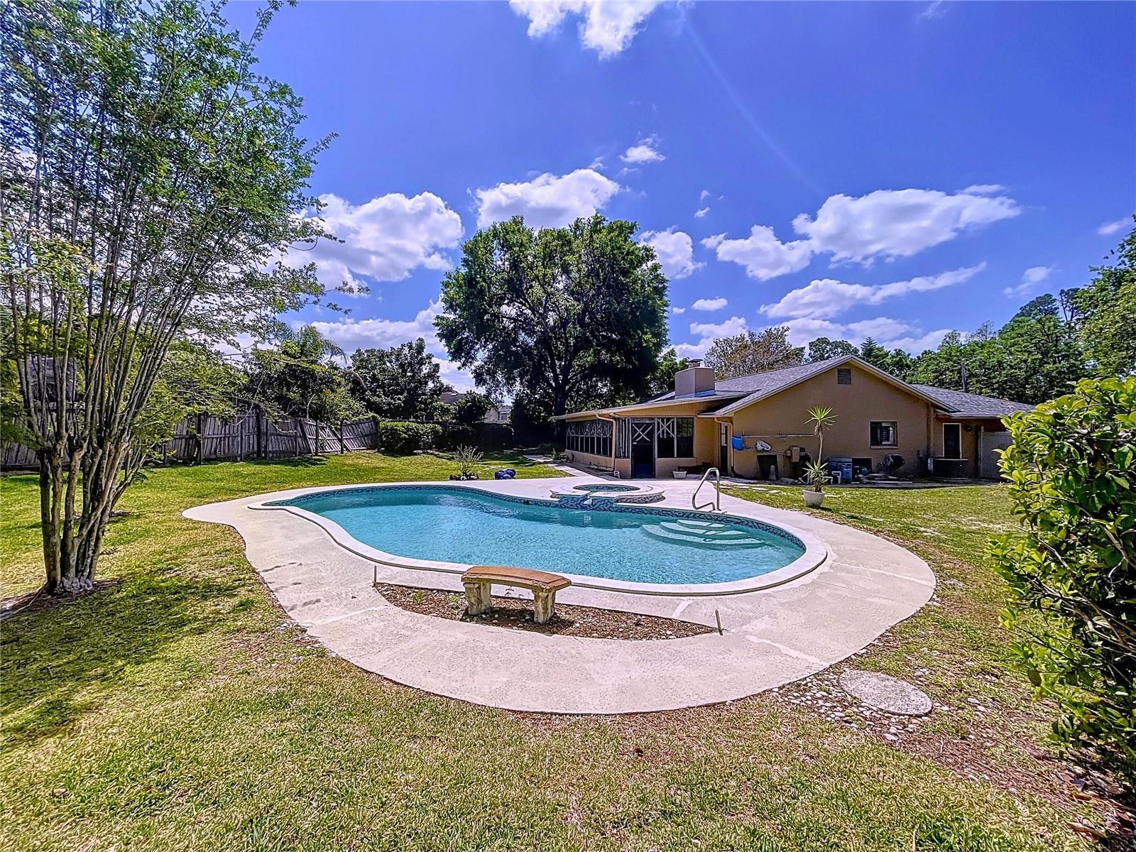 4601 AUTUMNWIND CT, TAMPA, FL, 33624