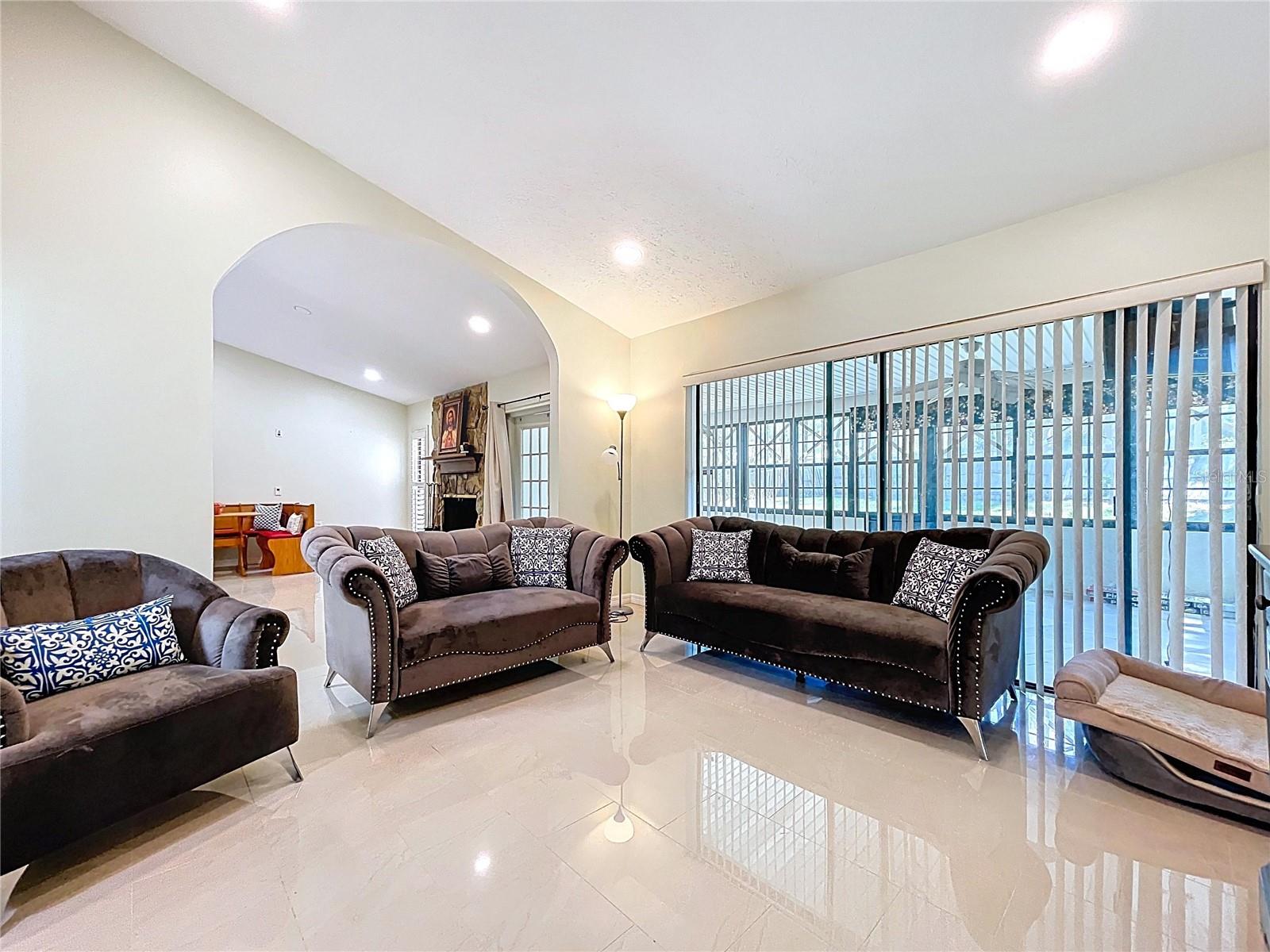 4601 AUTUMNWIND CT, TAMPA, FL, 33624