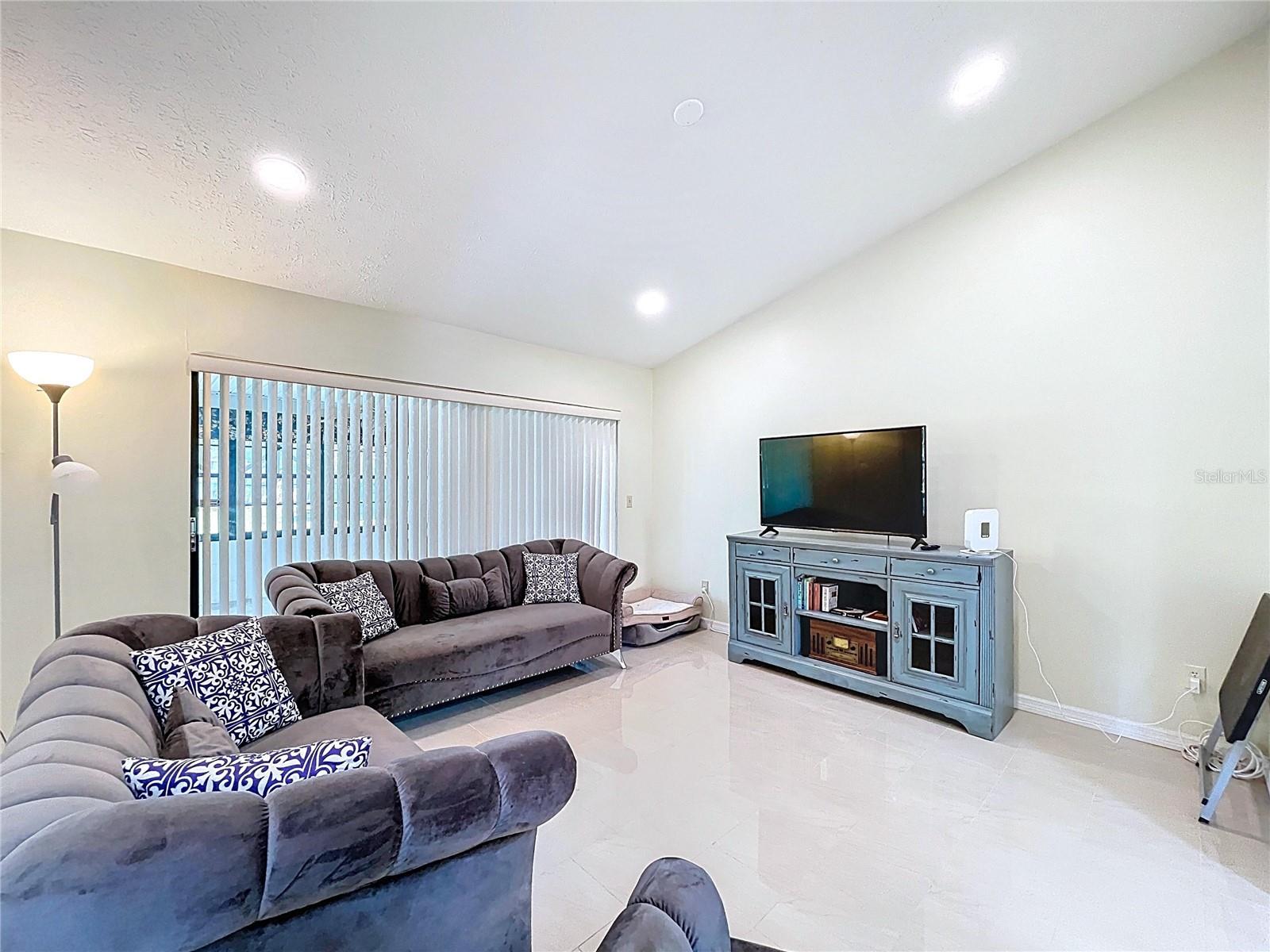 4601 AUTUMNWIND CT, TAMPA, FL, 33624