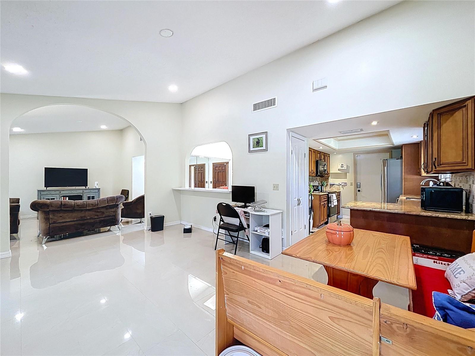 4601 AUTUMNWIND CT, TAMPA, FL, 33624