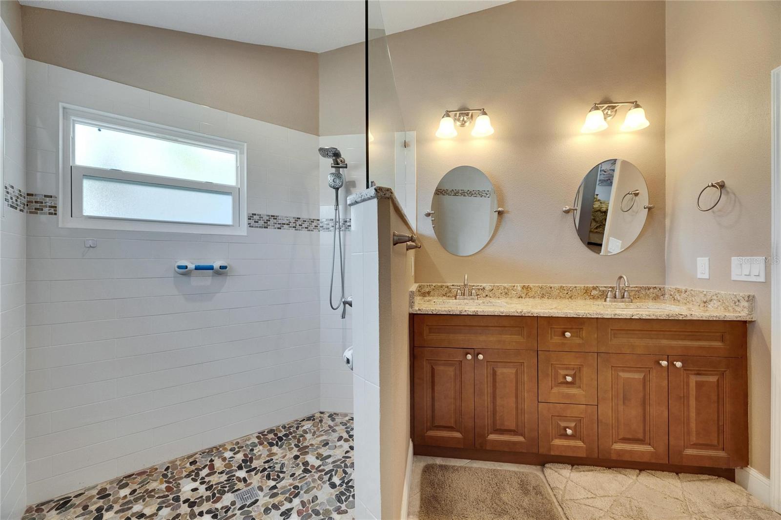 334 NORTHWAY DR, SUN CITY CENTER, FL, 33573