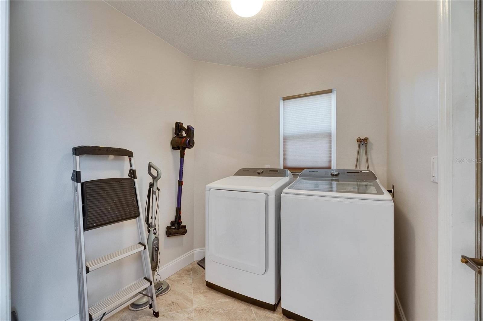 334 NORTHWAY DR, SUN CITY CENTER, FL, 33573