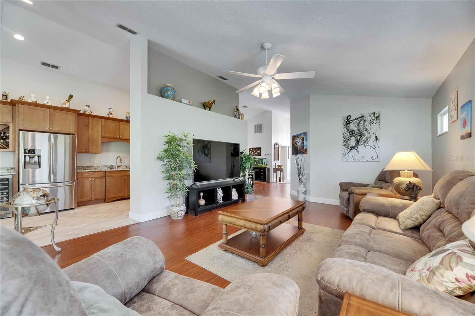 334 NORTHWAY DR, SUN CITY CENTER, FL, 33573