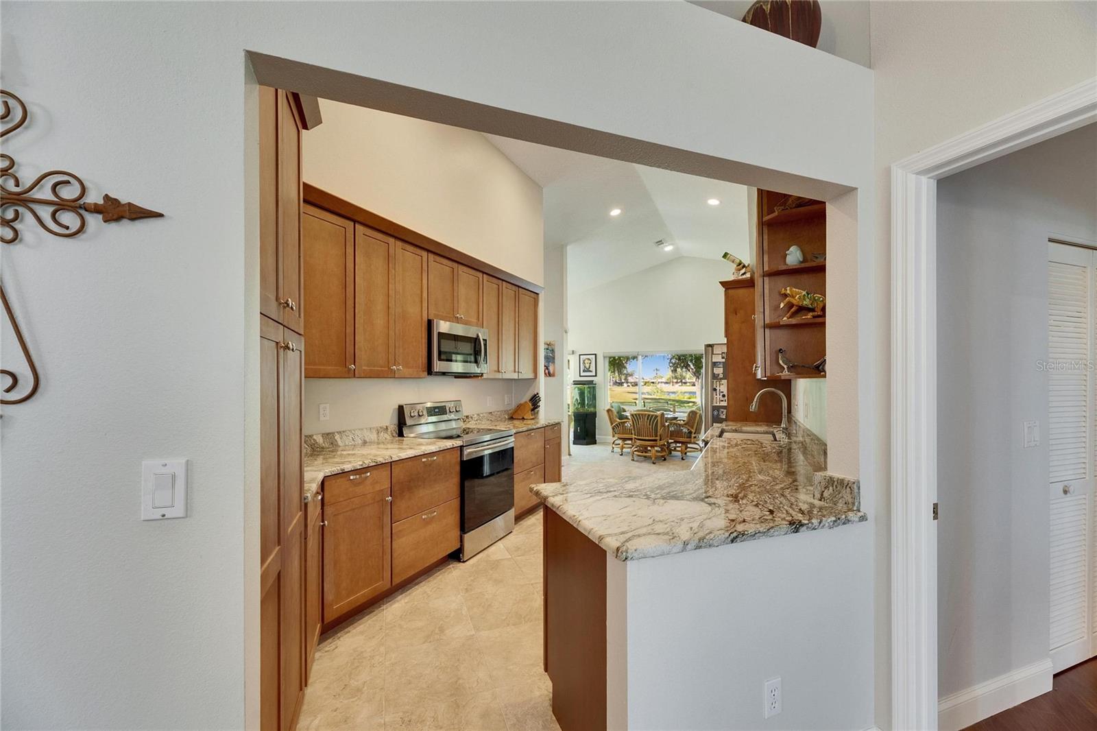 334 NORTHWAY DR, SUN CITY CENTER, FL, 33573