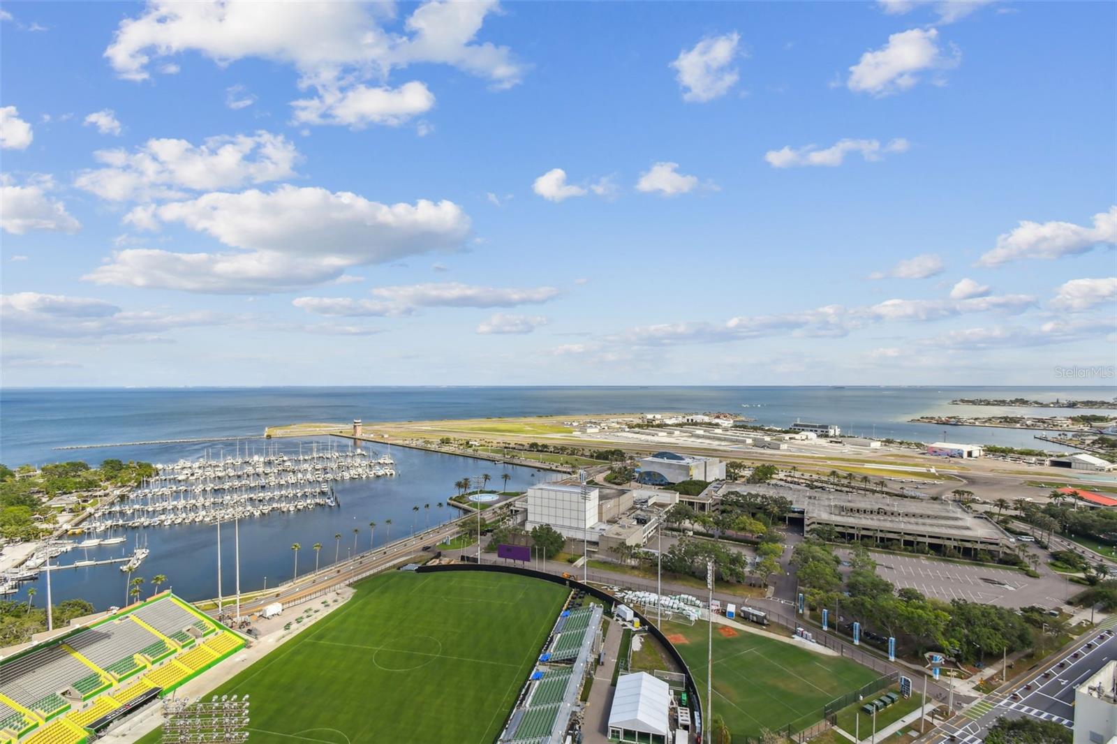 301 1ST ST S #2402, ST PETERSBURG, FL, 33701