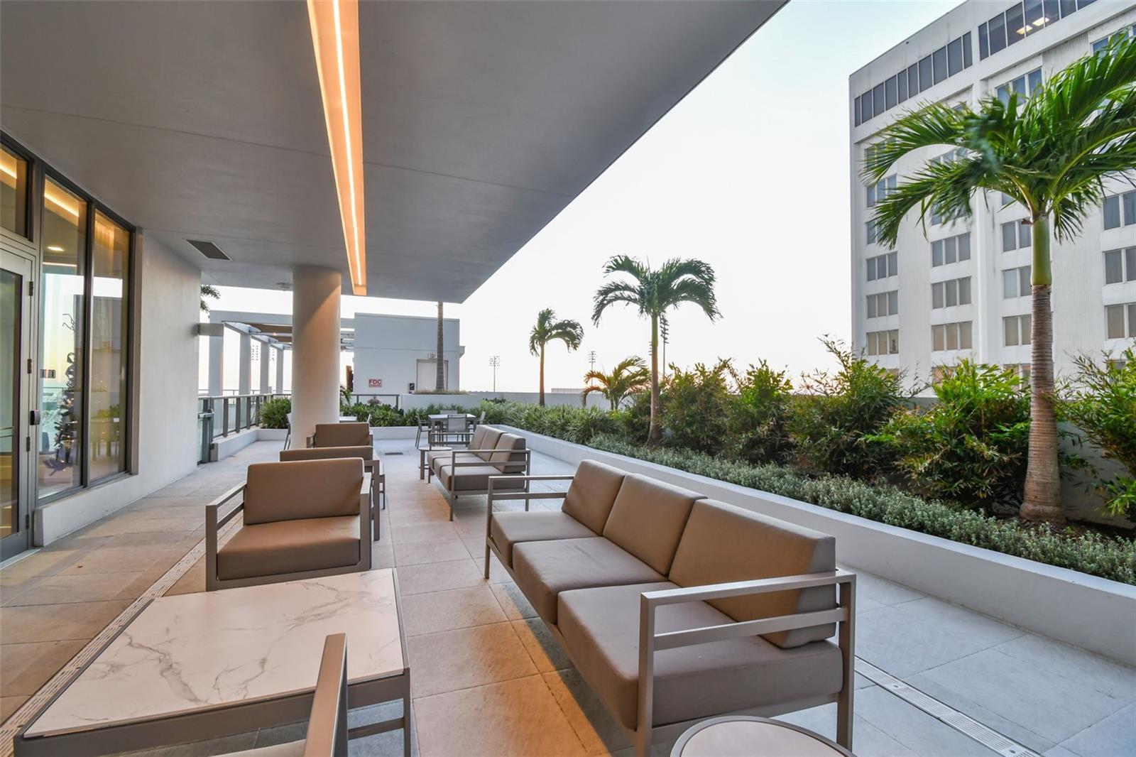 301 1ST ST S #2402, ST PETERSBURG, FL, 33701