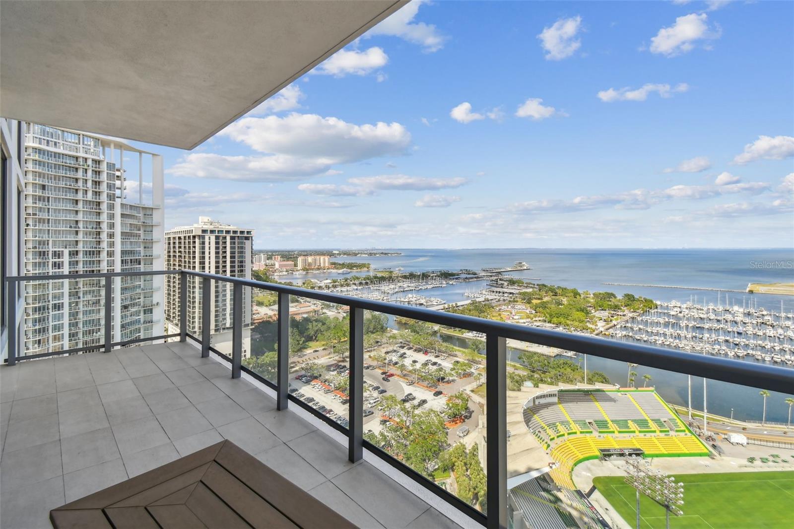 301 1ST ST S #2402, ST PETERSBURG, FL, 33701