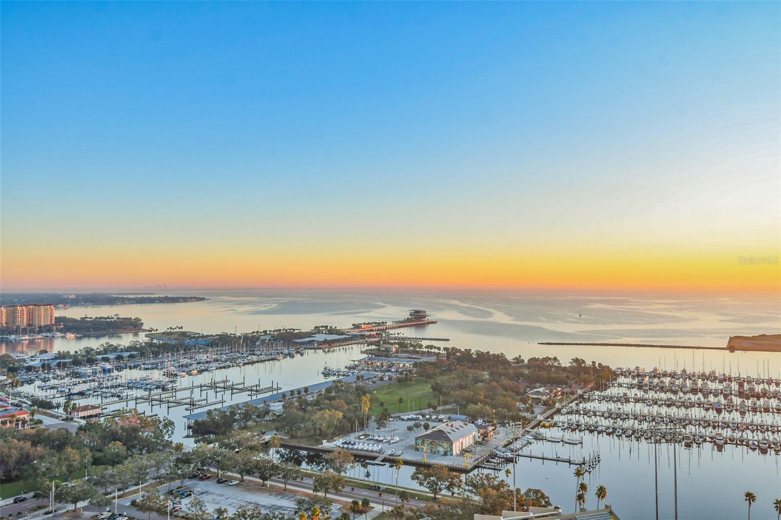 301 1ST ST S #2402, ST PETERSBURG, FL, 33701